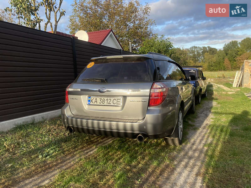 Універсал Subaru Outback 2007 в Києві