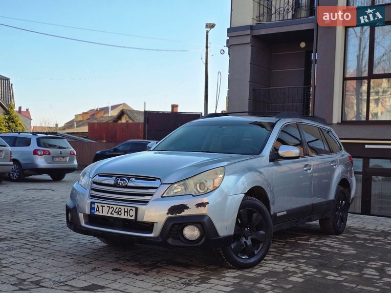 Subaru Outback 2012