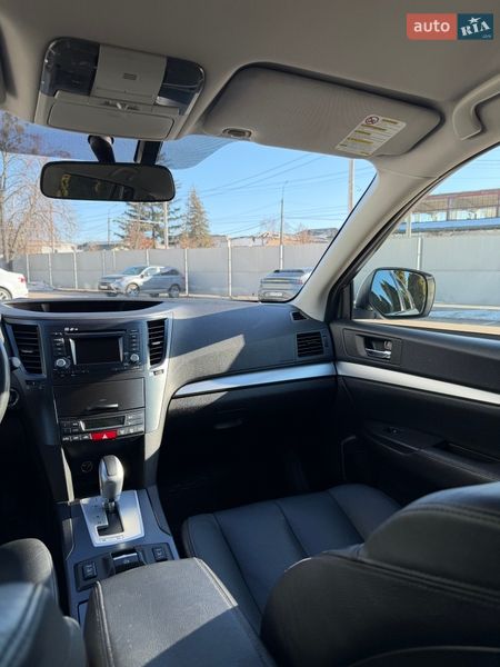 Универсал Subaru Outback 2012 в Киеве