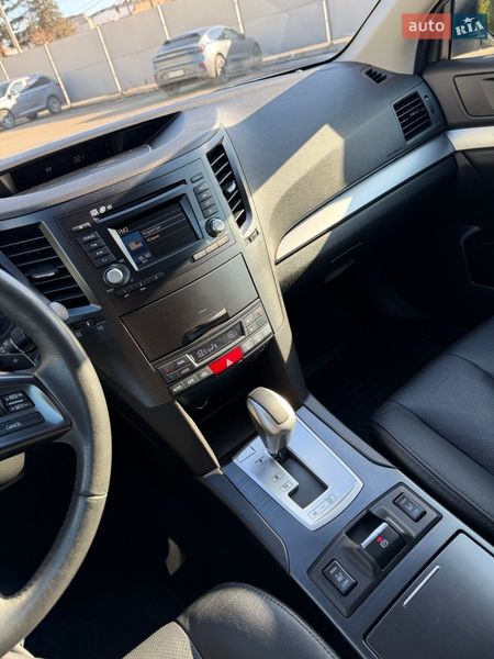 Универсал Subaru Outback 2012 в Киеве