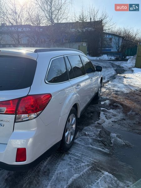 Универсал Subaru Outback 2014 в Глухове