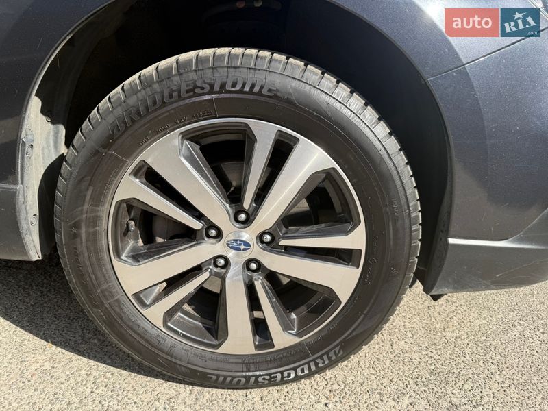 Универсал Subaru Outback 2018 в Киеве