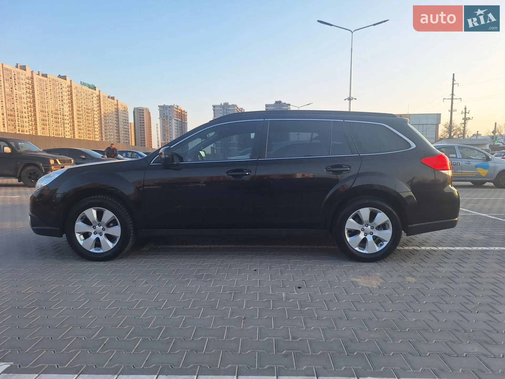 2011 Subaru Outback - мініатюра 6