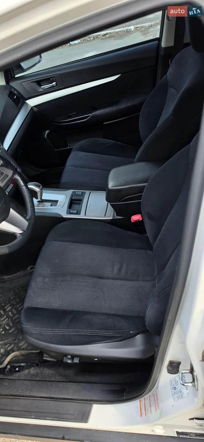 2010 Subaru Outback - мініатюра 6