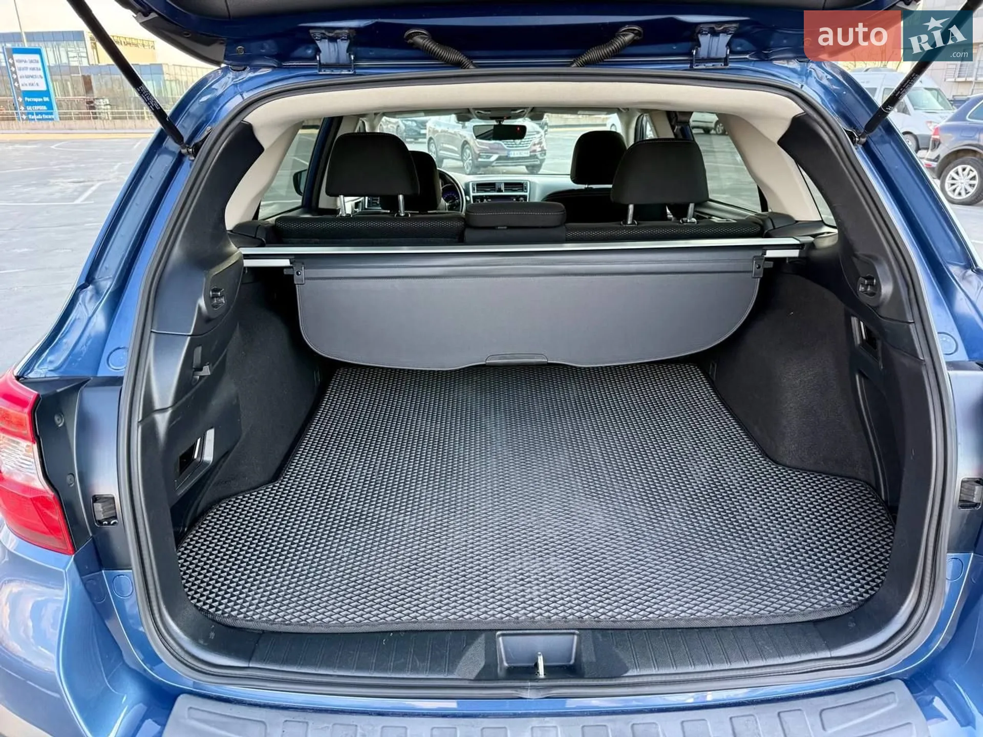 2019 Subaru Outback - мініатюра 16