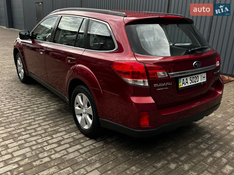 Універсал Subaru Outback 2010 в Києві