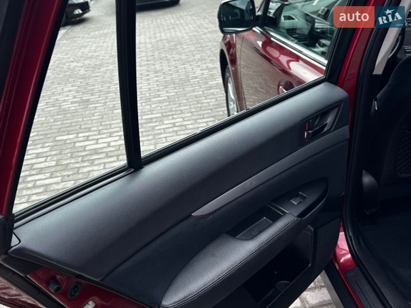 Універсал Subaru Outback 2010 в Києві