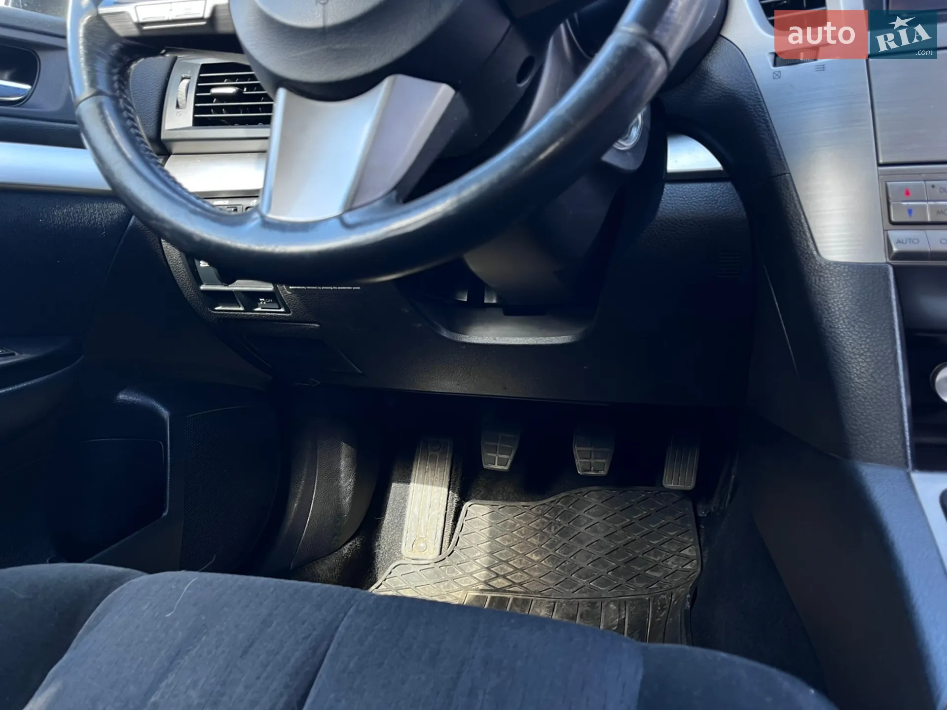 2011 Subaru Outback - мініатюра 17