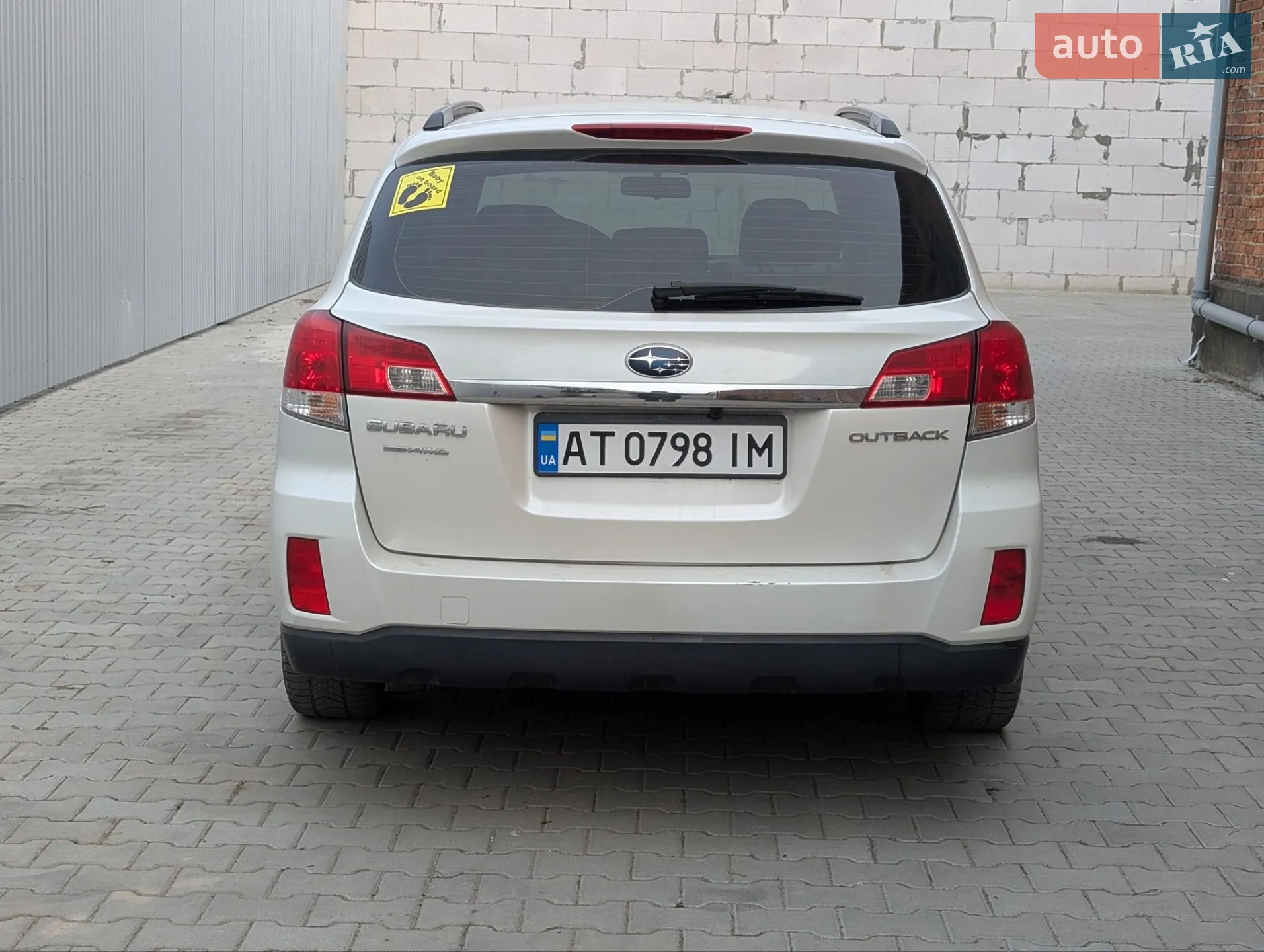 2010 Subaru Outback - мініатюра 8