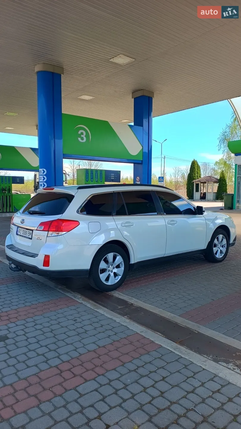 2011 Subaru Outback - мініатюра 12