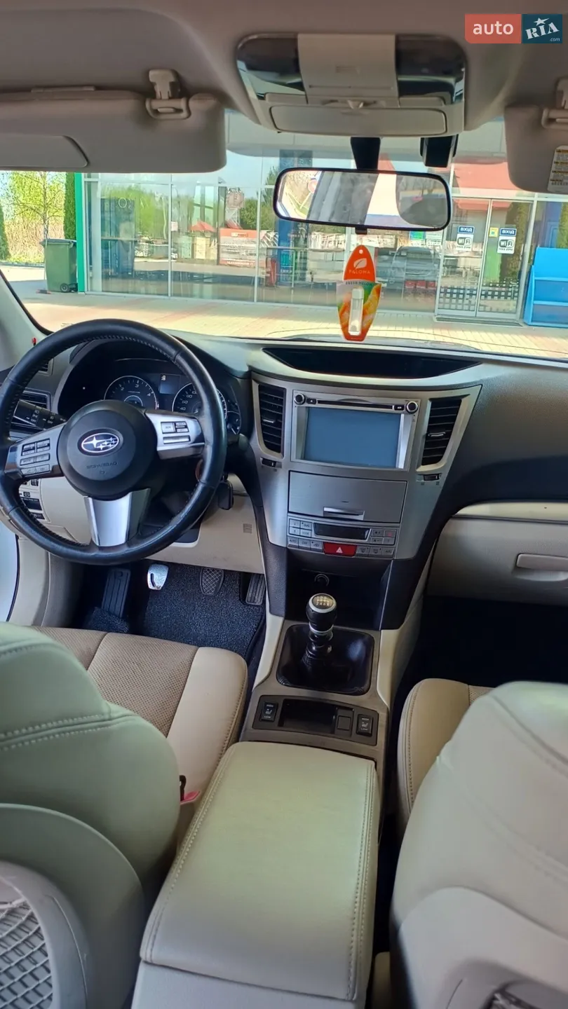 2011 Subaru Outback - мініатюра 17