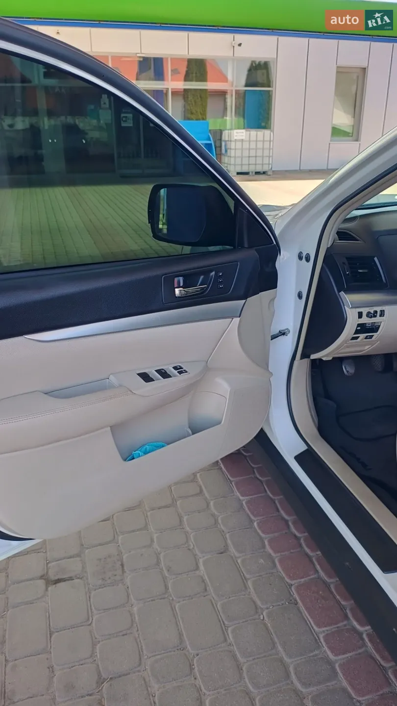 2011 Subaru Outback - мініатюра 21