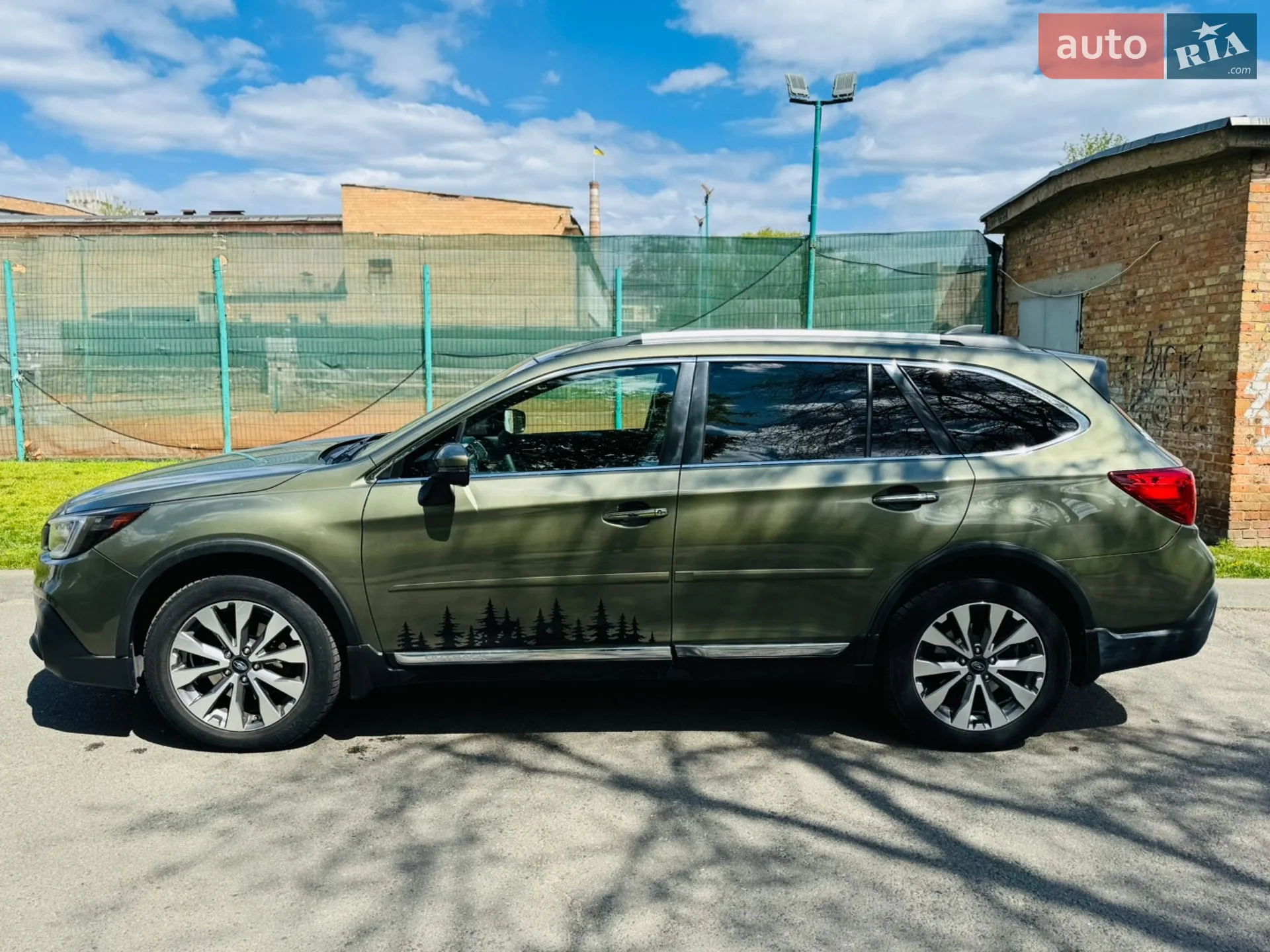 2017 Subaru Outback - мініатюра 2