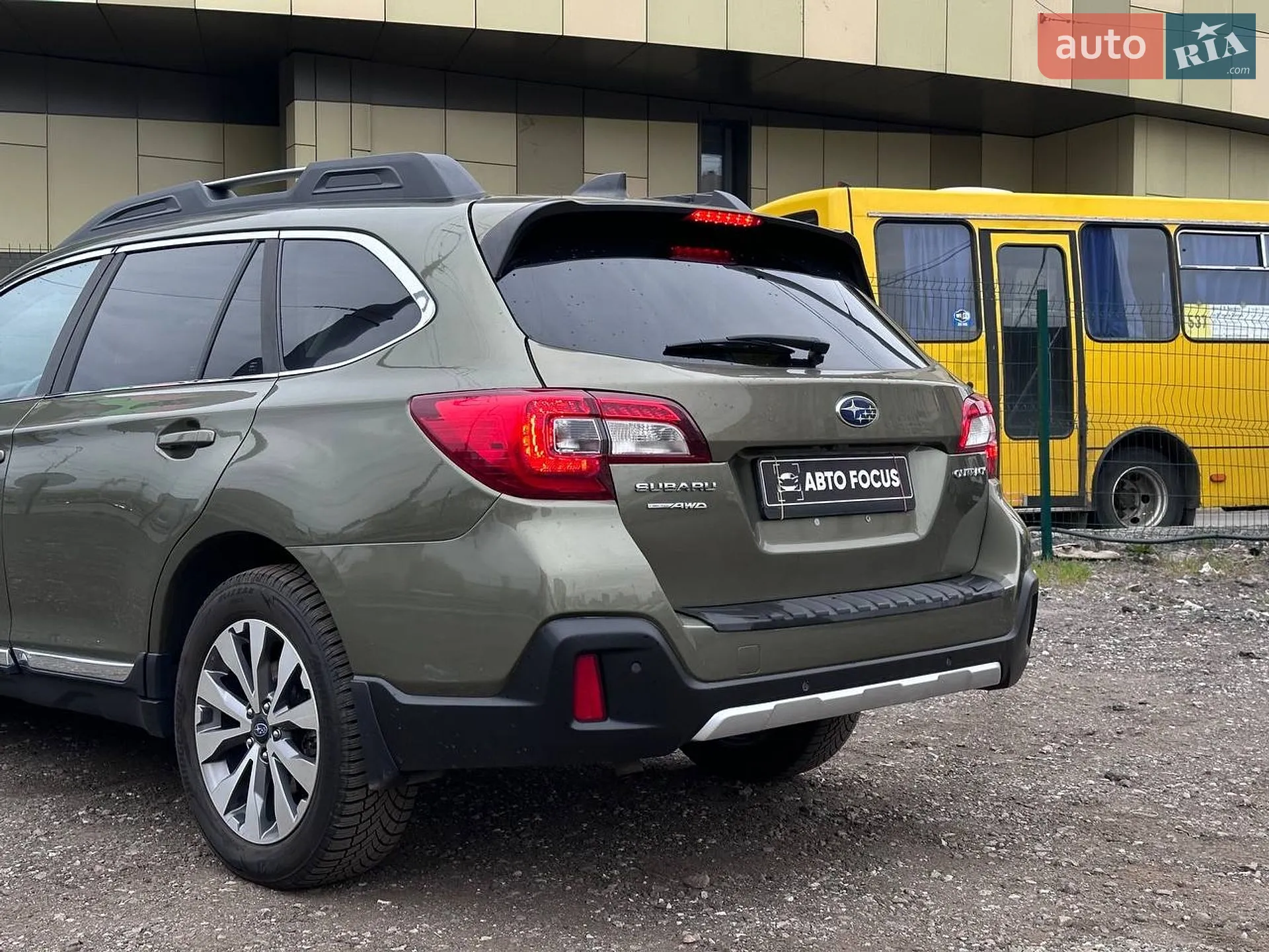 2017 Subaru Outback - мініатюра 6