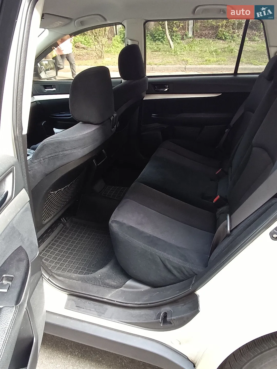 2011 Subaru Outback - мініатюра 14