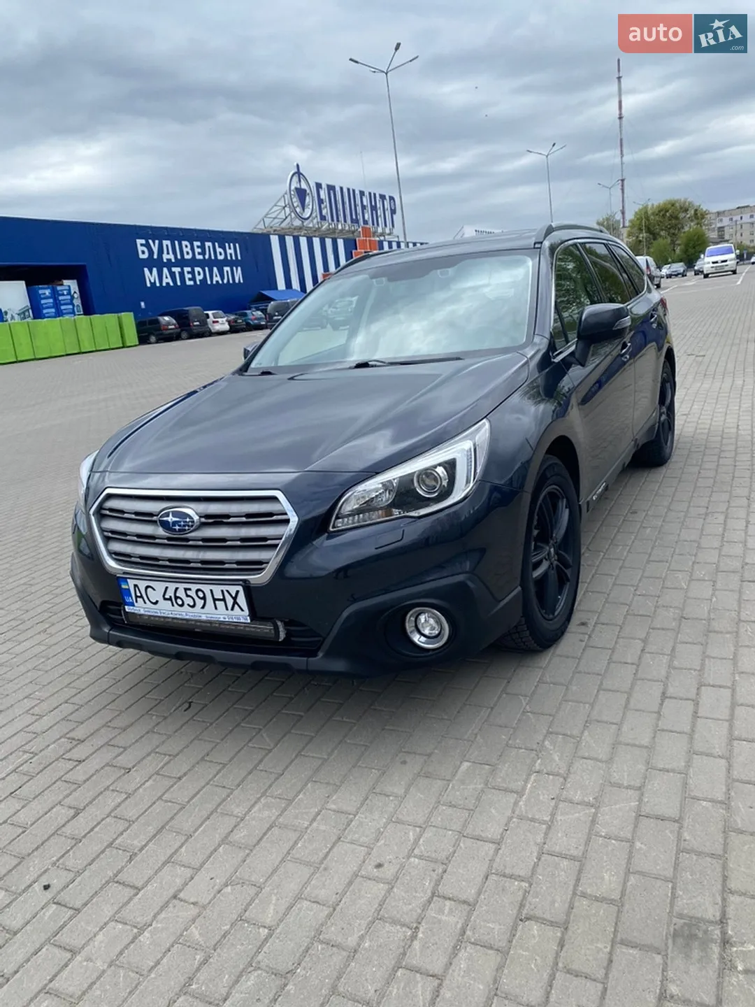 2016 Subaru Outback - мініатюра 2