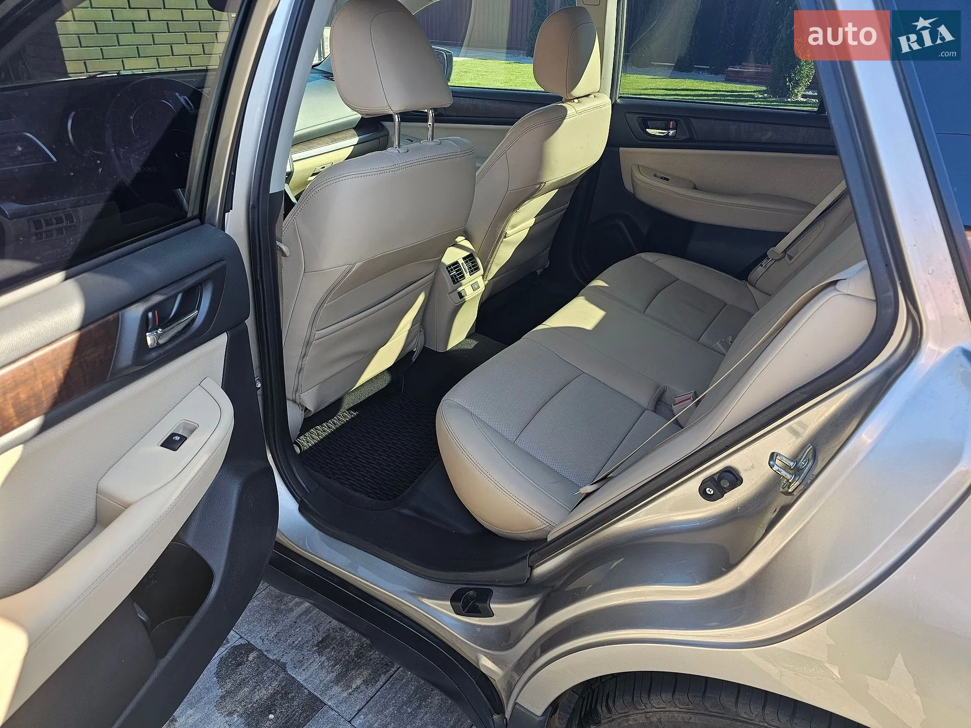 2015 Subaru Outback - мініатюра 13
