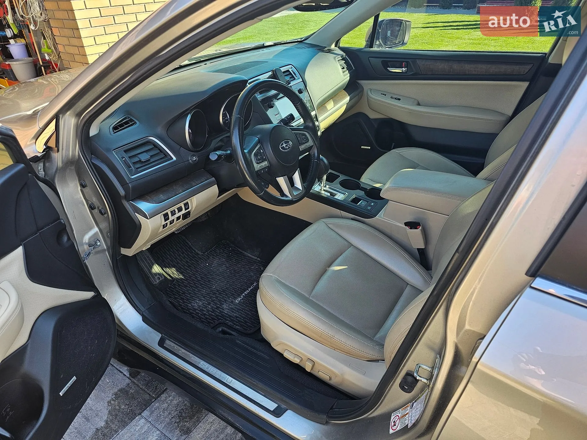 2015 Subaru Outback - мініатюра 16