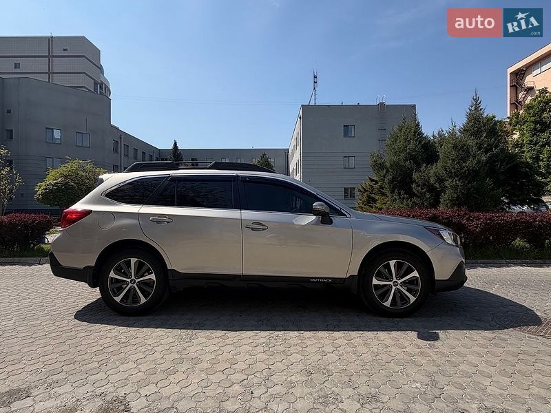 Универсал Subaru Outback 2017 в Днепре