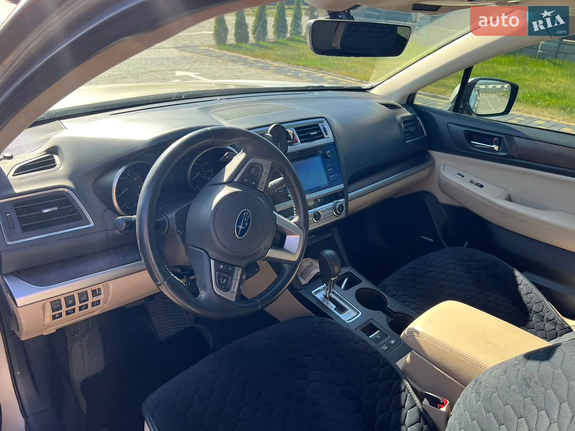 2017 Subaru Outback - мініатюра 16