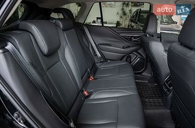 Внедорожник / Кроссовер Subaru Outback 2023 в Киеве