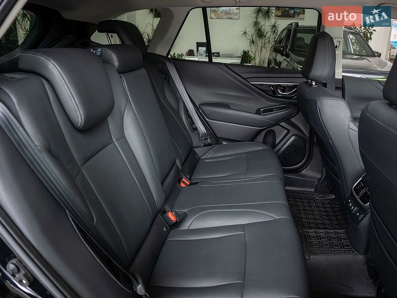 Внедорожник / Кроссовер Subaru Outback 2023 в Киеве