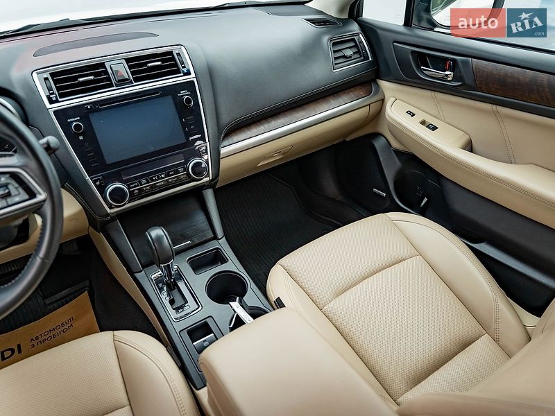 Универсал Subaru Outback 2018 в Киеве