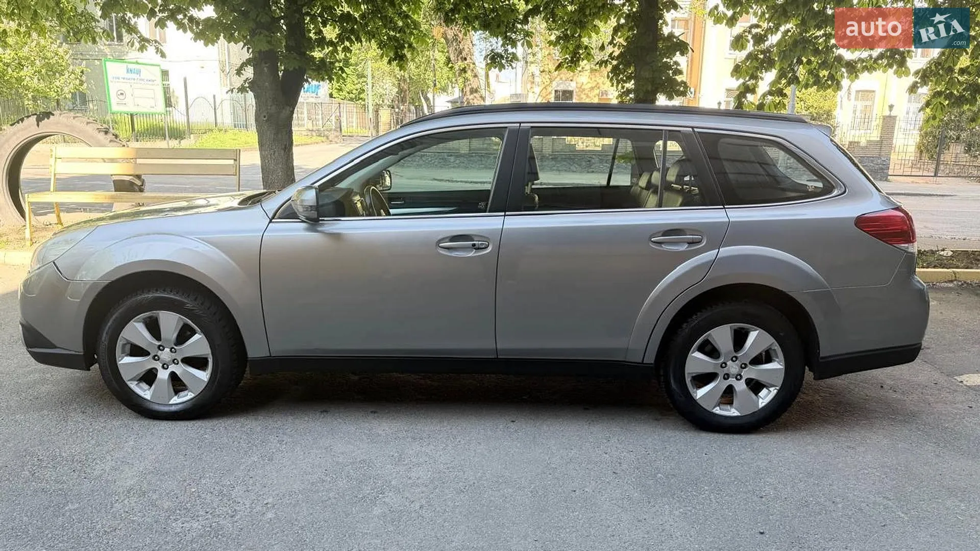 2011 Subaru Outback - мініатюра 5