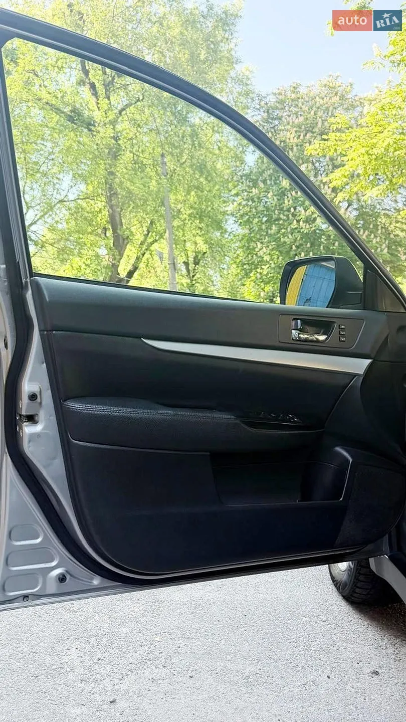 2011 Subaru Outback - мініатюра 13