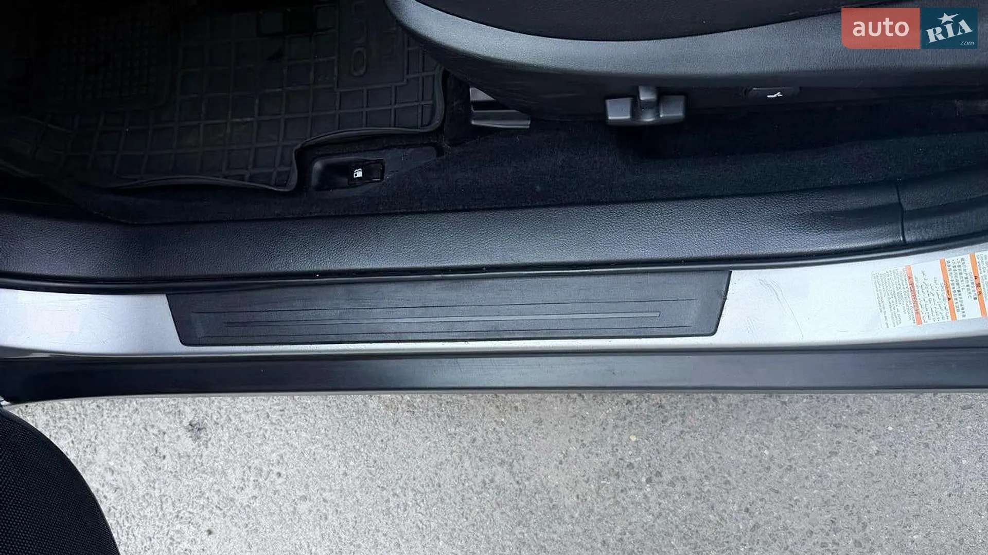 2011 Subaru Outback - мініатюра 16