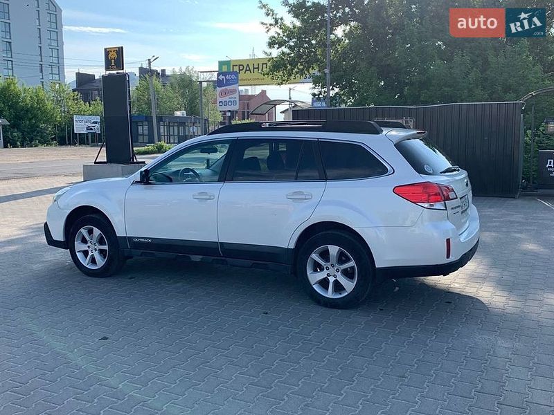 Універсал Subaru Outback 2013 в Києві