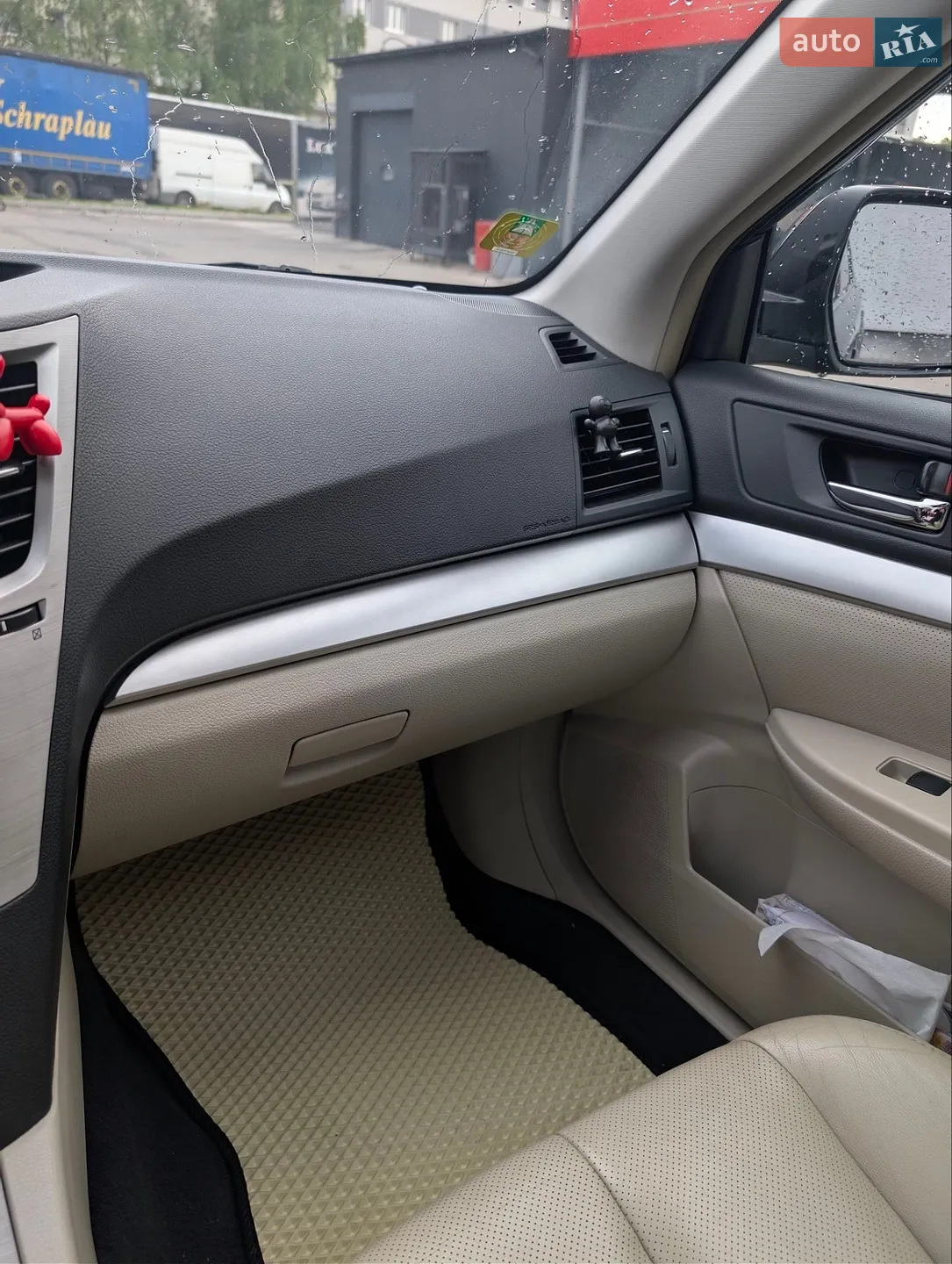 2010 Subaru Outback - мініатюра 31