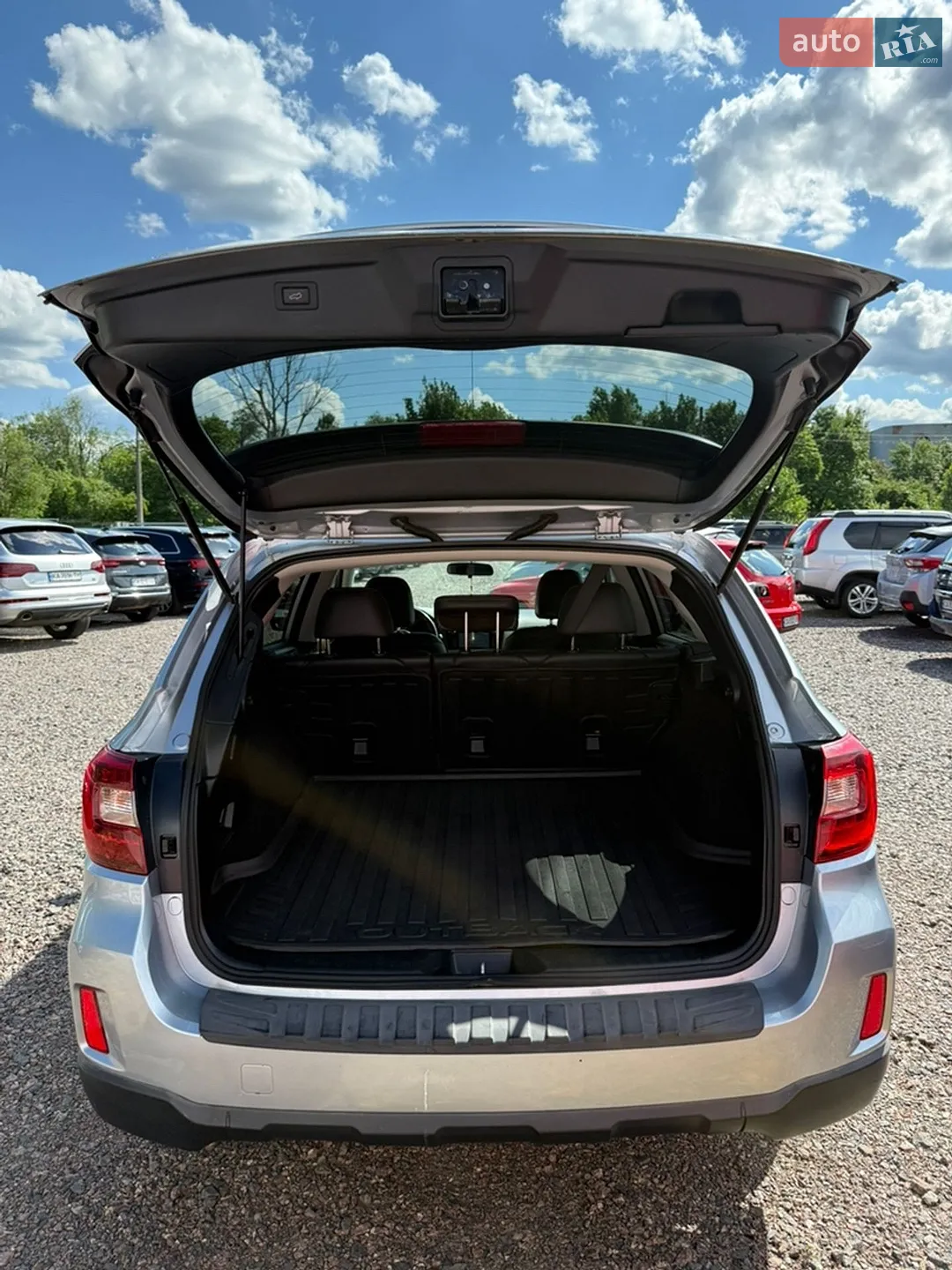 2015 Subaru Outback - мініатюра 16