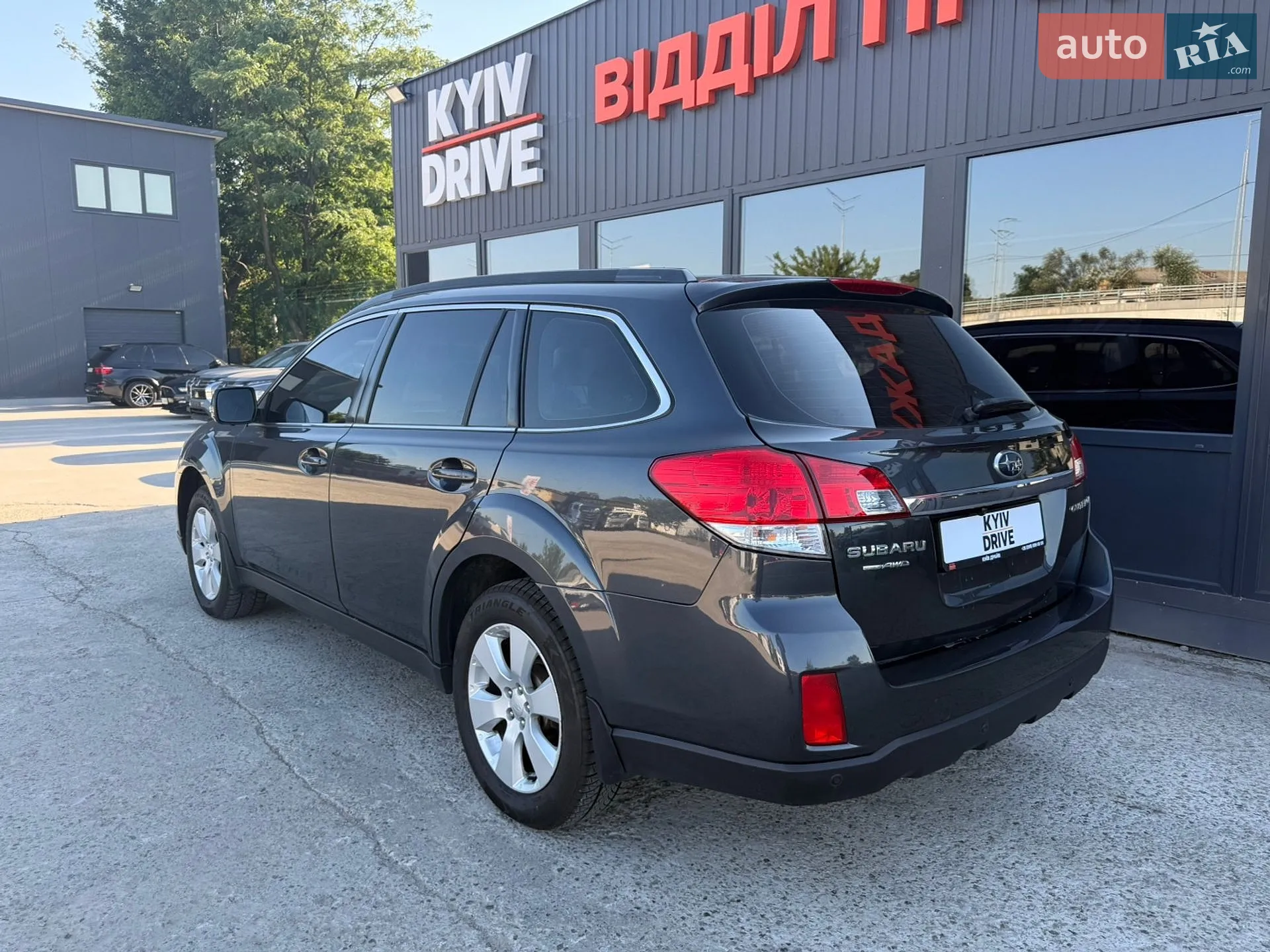 2011 Subaru Outback - мініатюра 9