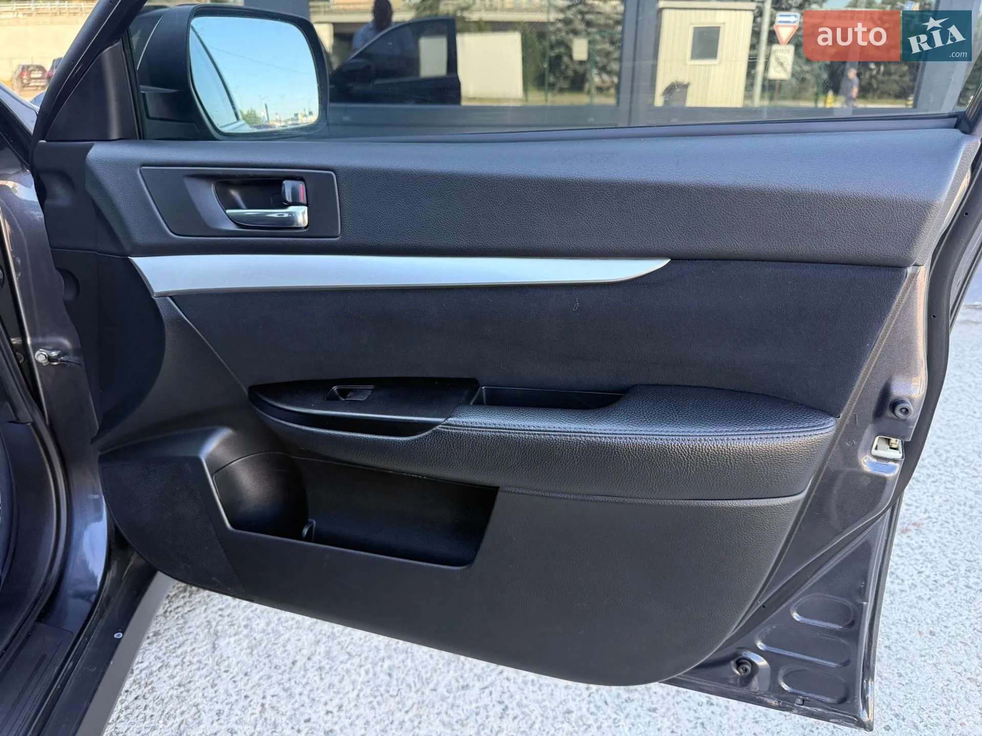 2011 Subaru Outback - мініатюра 13