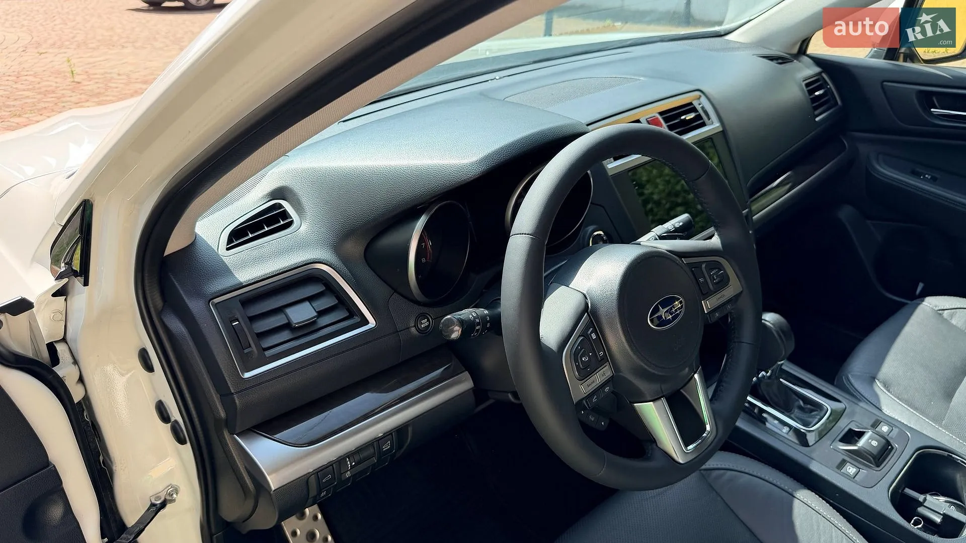 2017 Subaru Outback - мініатюра 14