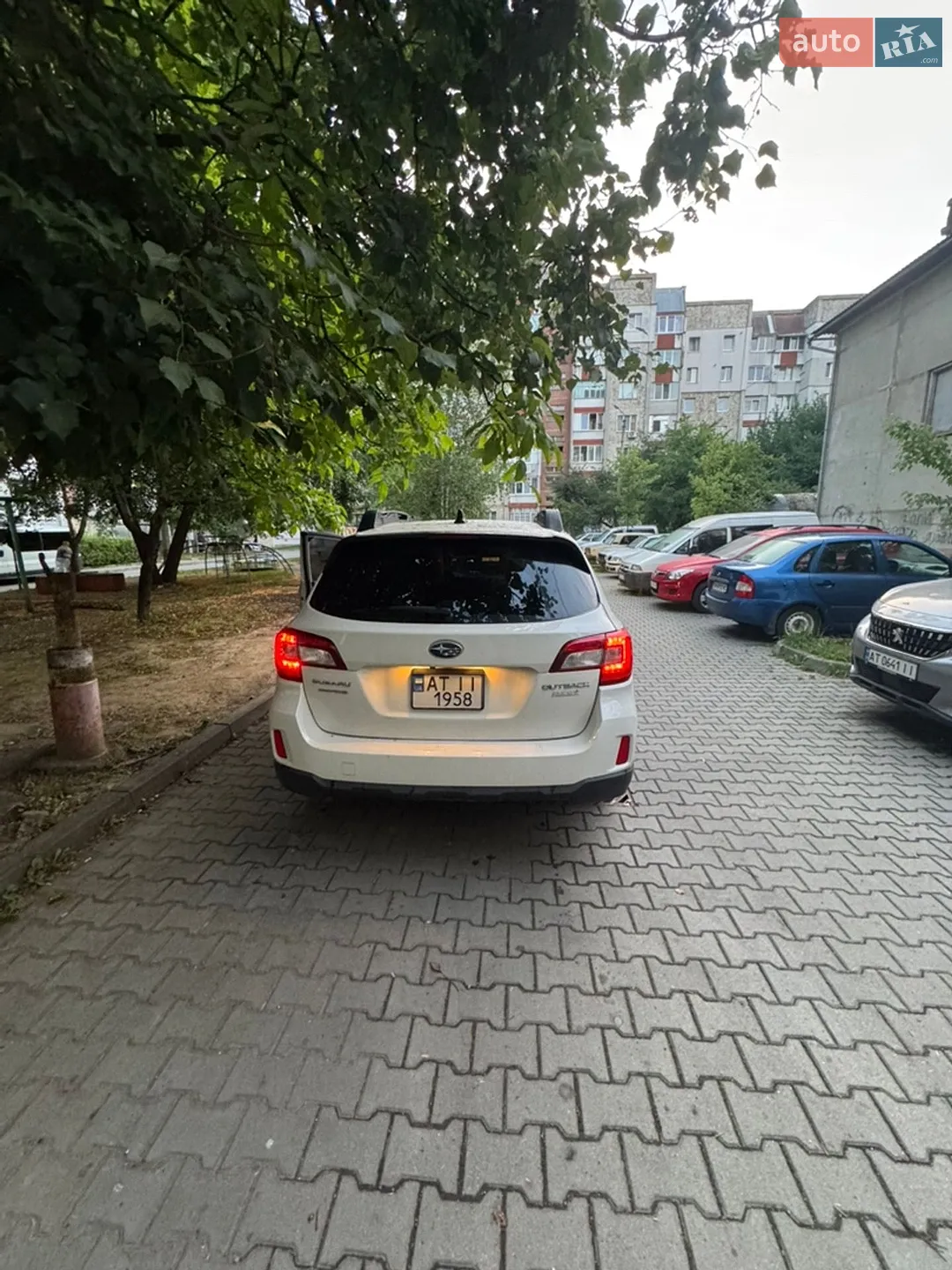 2016 Subaru Outback - мініатюра 4