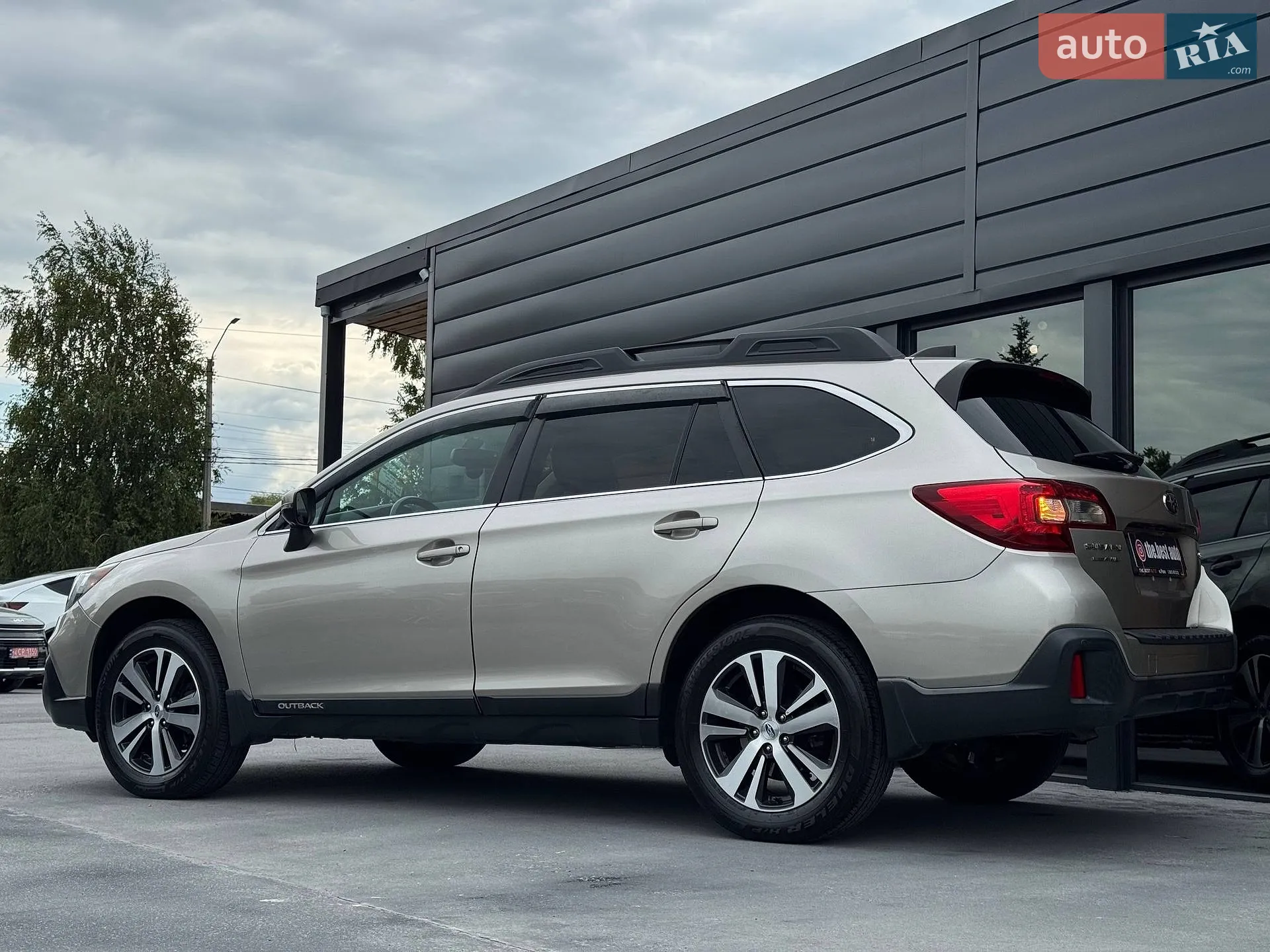 2018 Subaru Outback - мініатюра 10