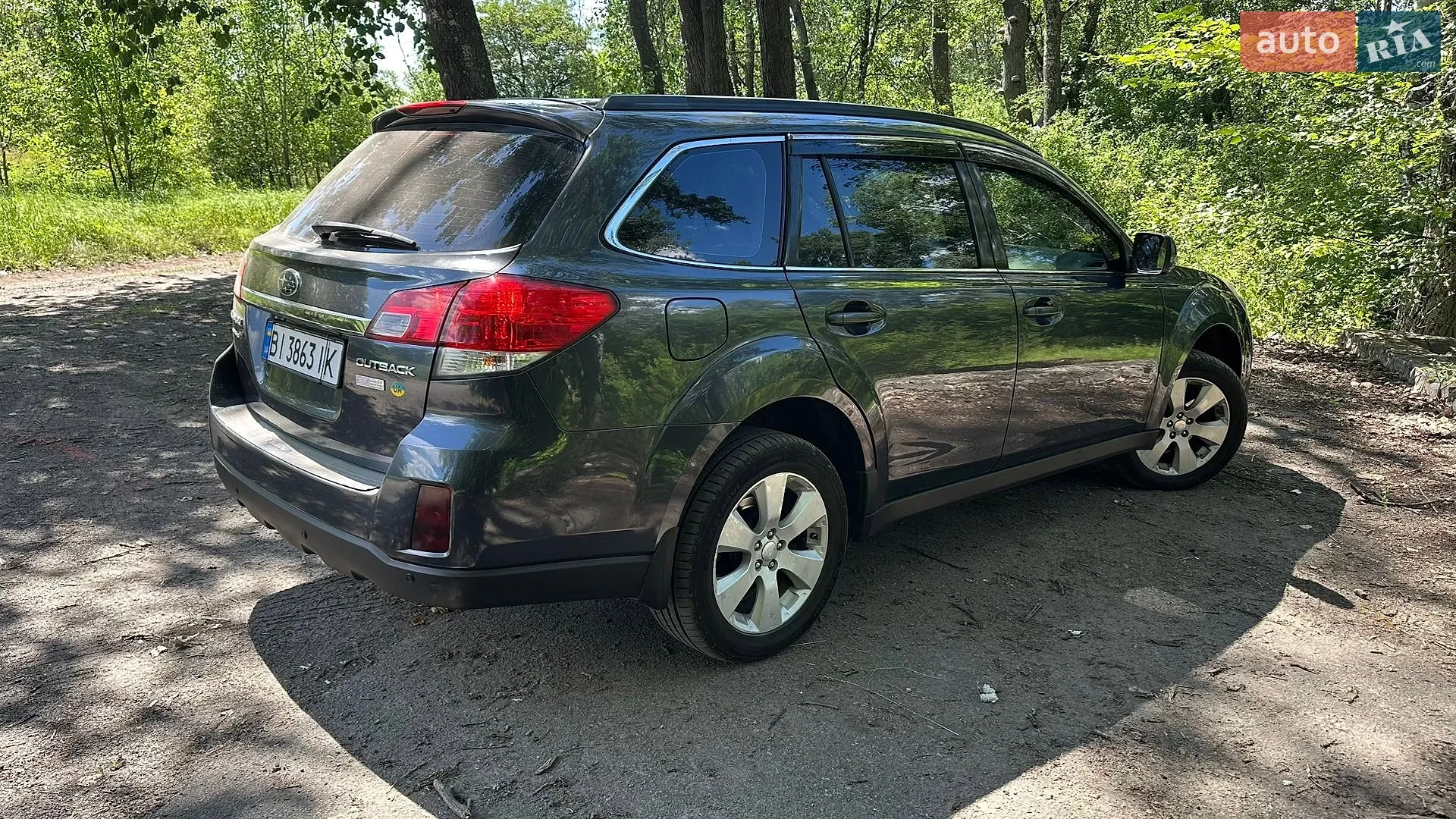 2011 Subaru Outback - мініатюра 2