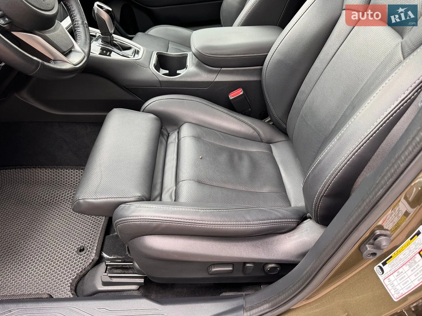 2021 Subaru Outback - мініатюра 16