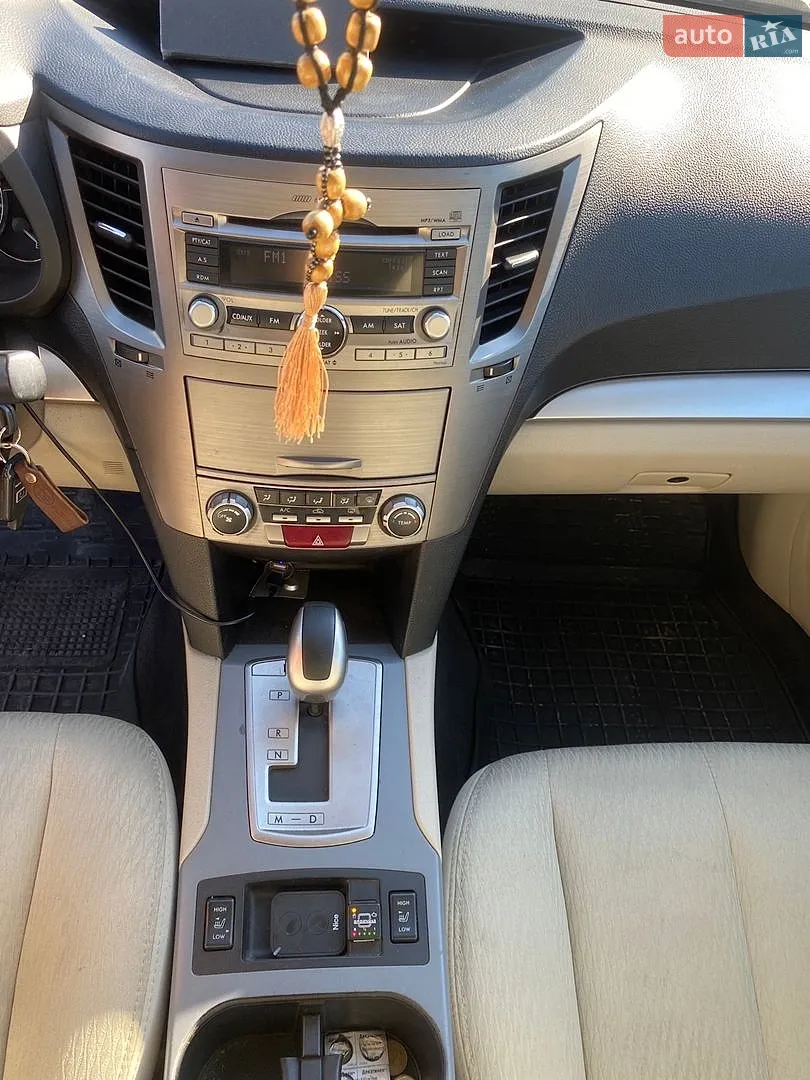 2010 Subaru Outback - мініатюра 13