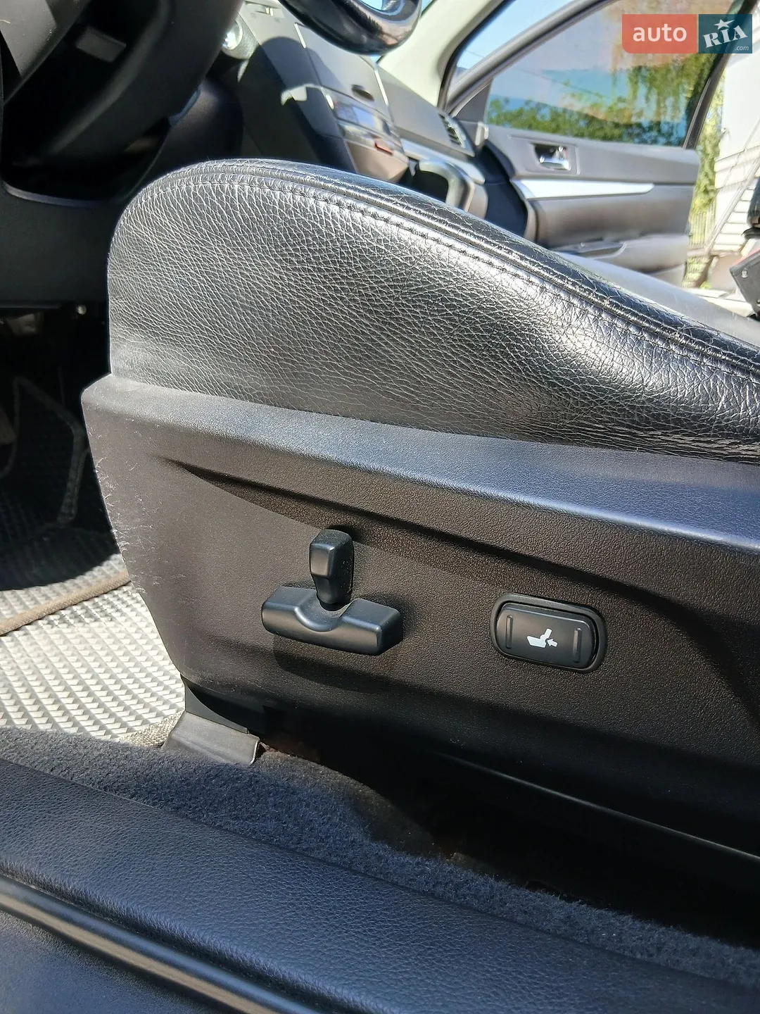 2010 Subaru Outback - мініатюра 18