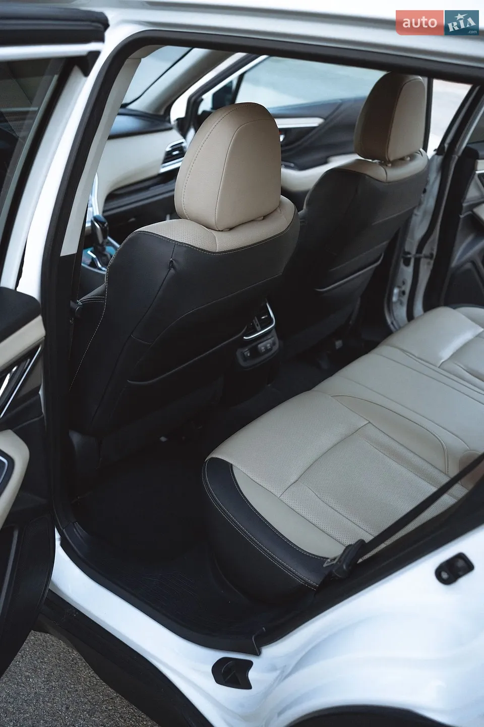 2020 Subaru Outback - мініатюра 10