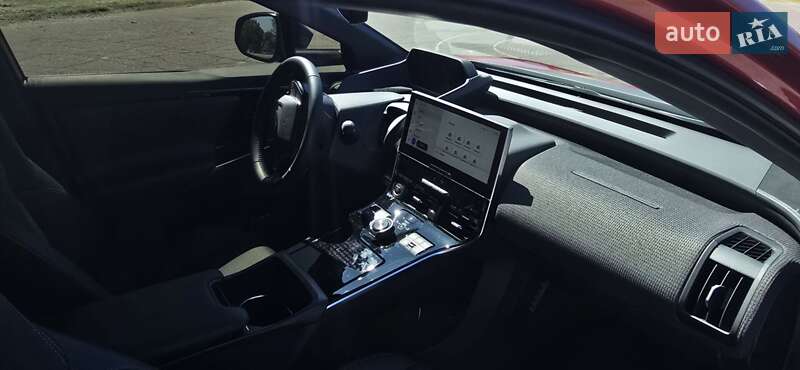 Позашляховик / Кросовер Subaru Solterra 2023 в Кам'янському