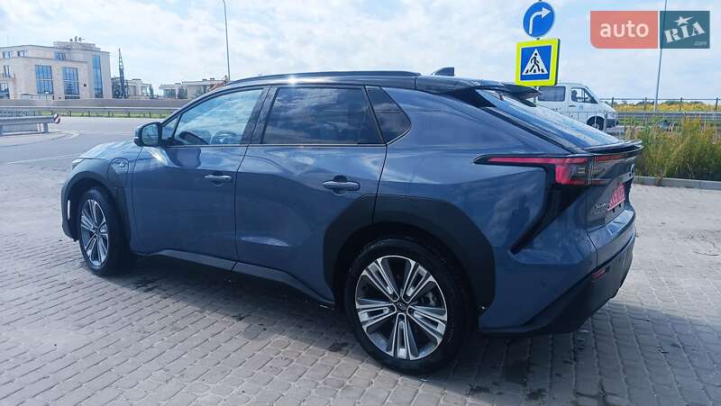 Внедорожник / Кроссовер Subaru Solterra 2023 в Львове