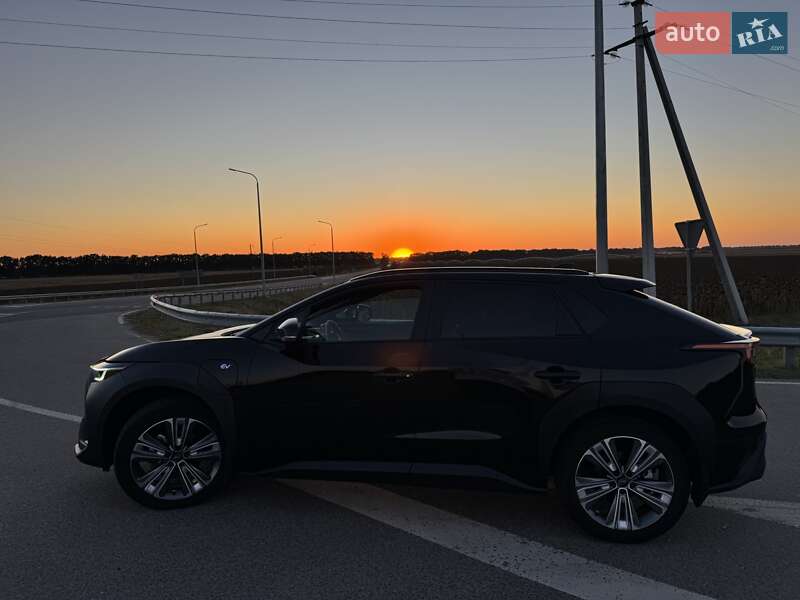 Внедорожник / Кроссовер Subaru Solterra 2024 в Черкассах