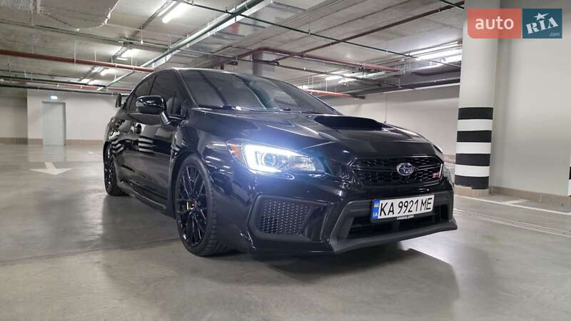 Седан Subaru WRX STI 2017 в Киеве