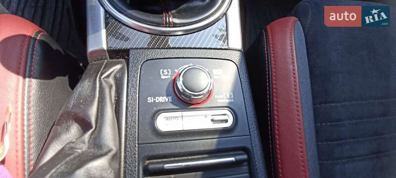 Седан Subaru WRX STI 2015 в Умани