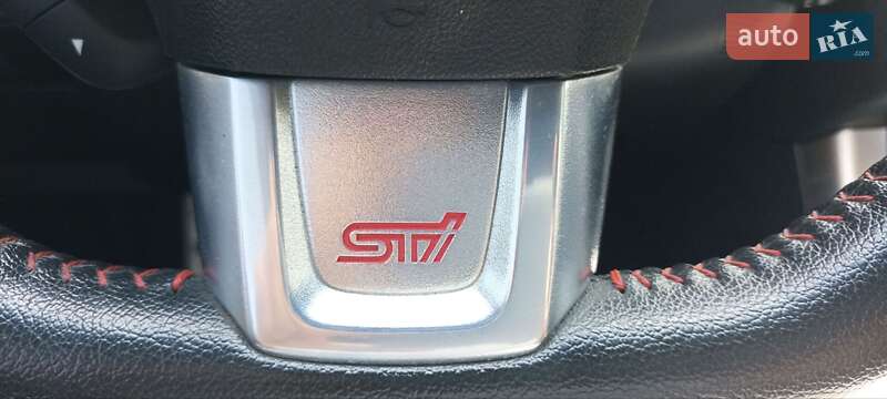 Седан Subaru WRX STI 2015 в Умани