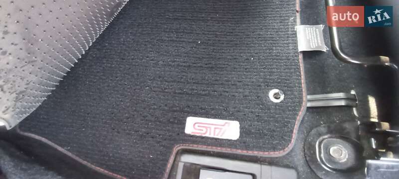 Седан Subaru WRX STI 2015 в Умани